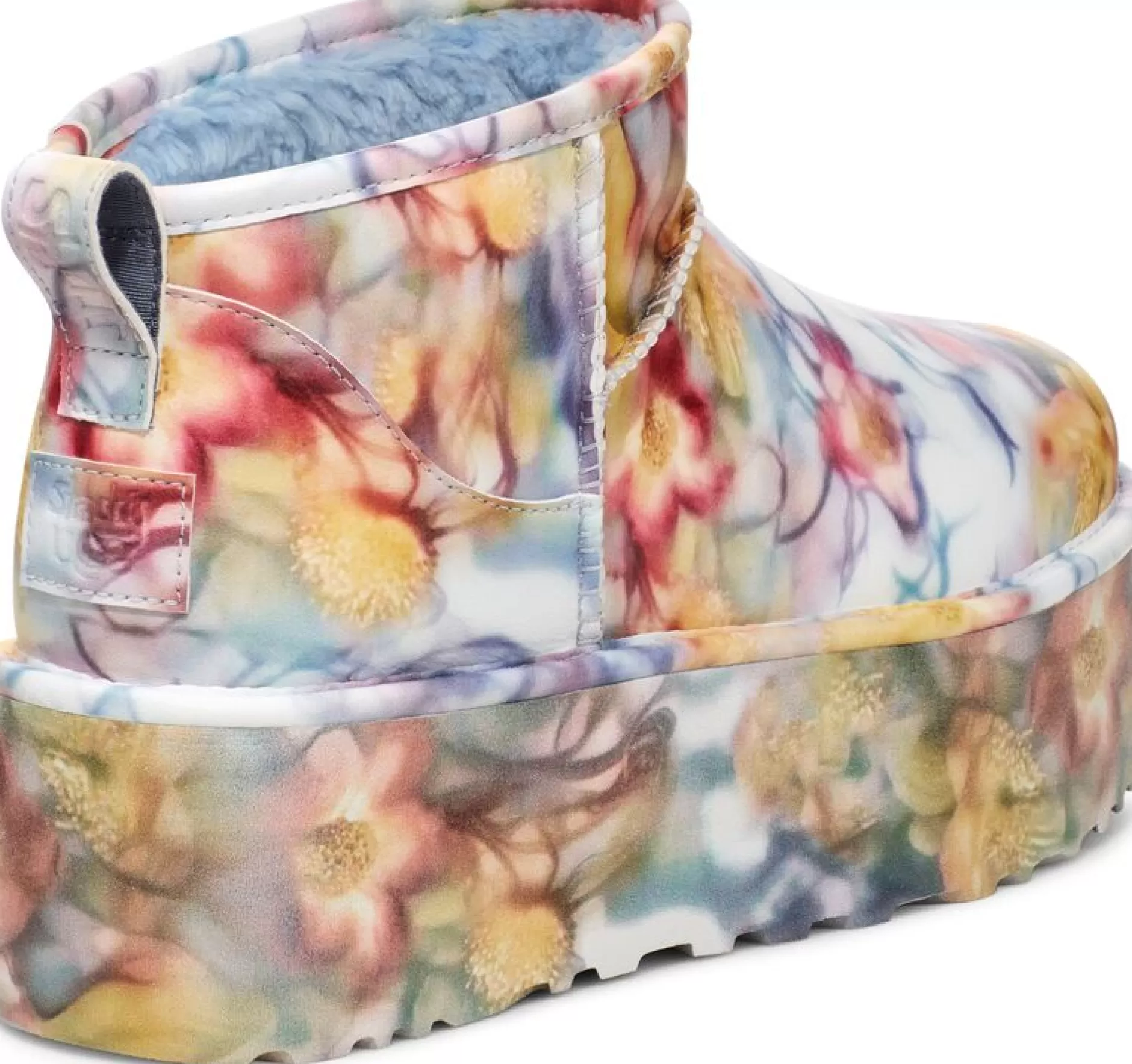 X UGG ULTRA MINI PLATFORM LIGHT | Collina Strada Flash Sale